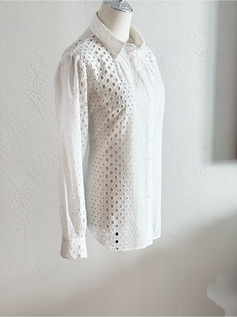 Nicole Miller Artelier White Pleated Puff Sleeve Eyelet Blouse M Cotton Boho - Picture 8 of 15